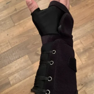Wrist Brace – L3916